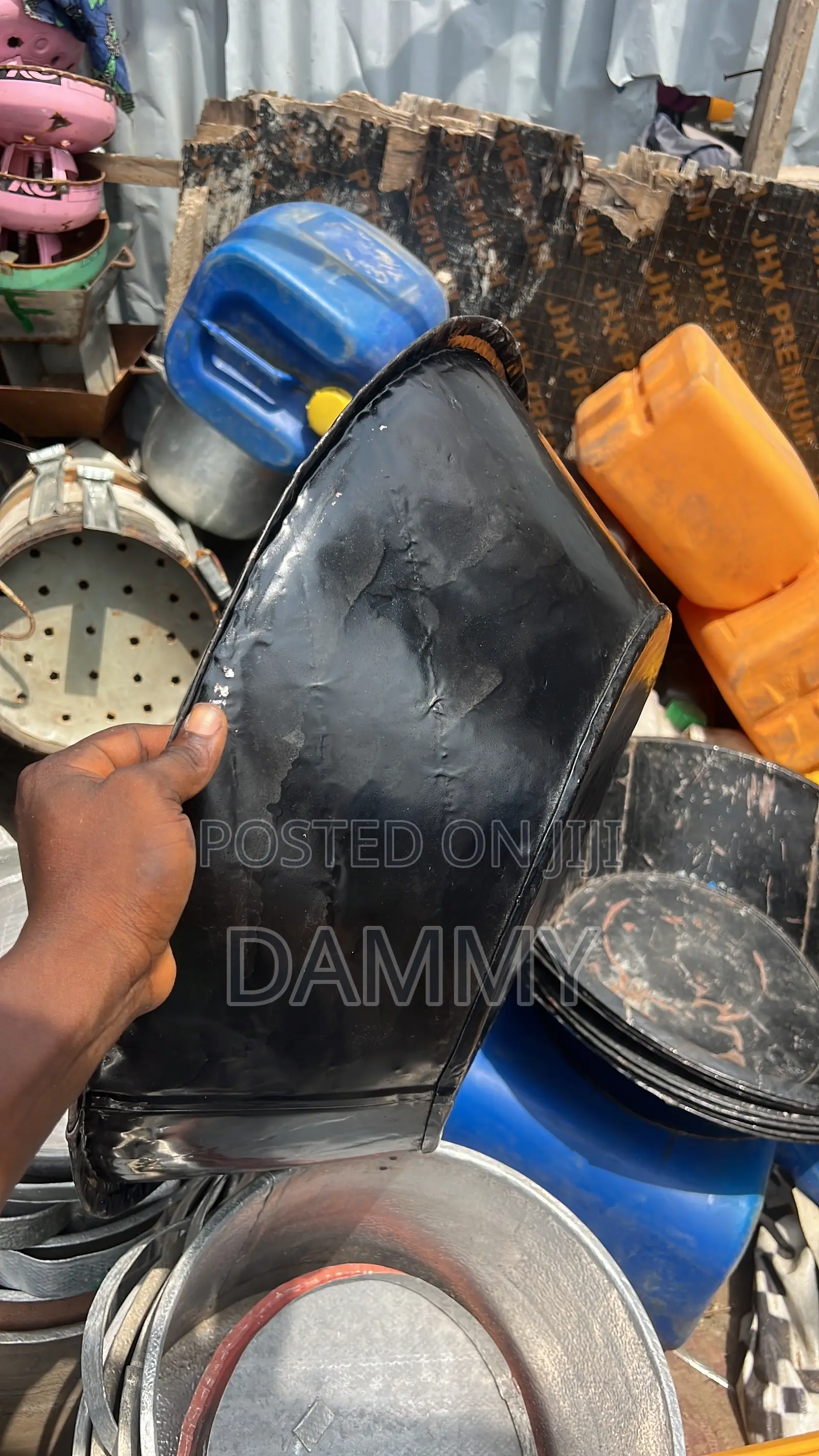 Galvanized Steel Head Pans Are Designed for Heavy-Duty