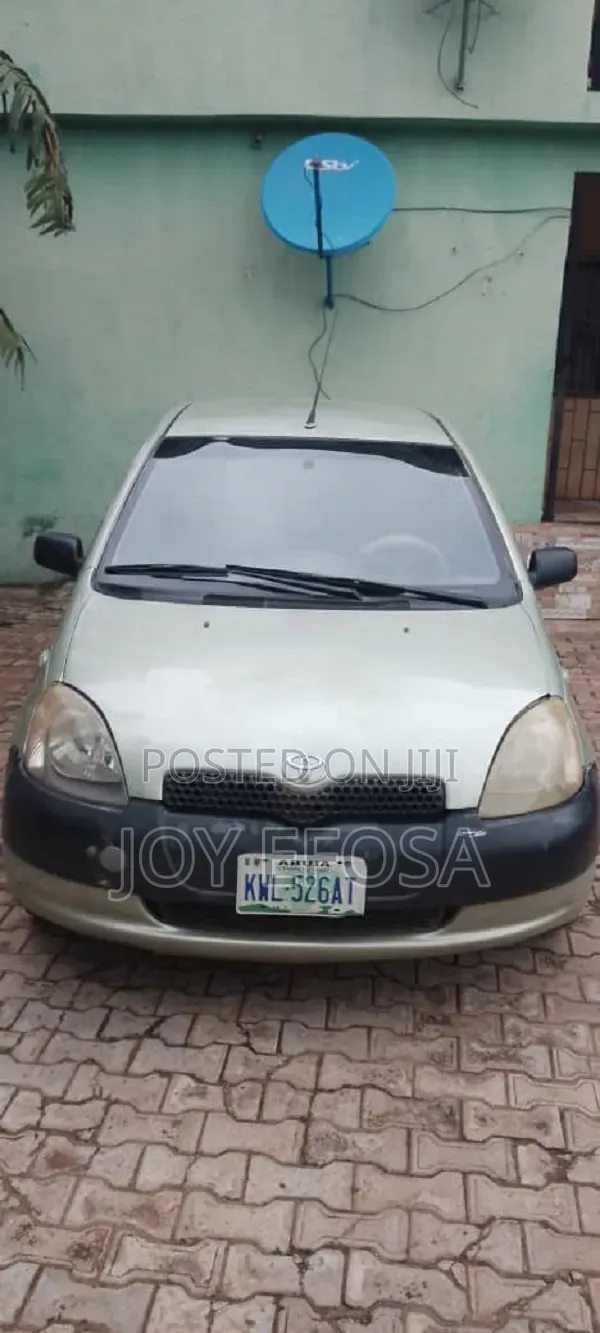 Toyota Yaris 1.4 2002 Green