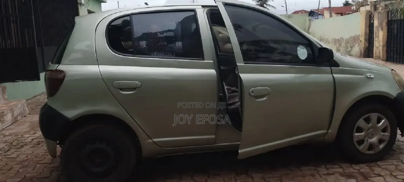 Toyota Yaris 1.4 2002 Green