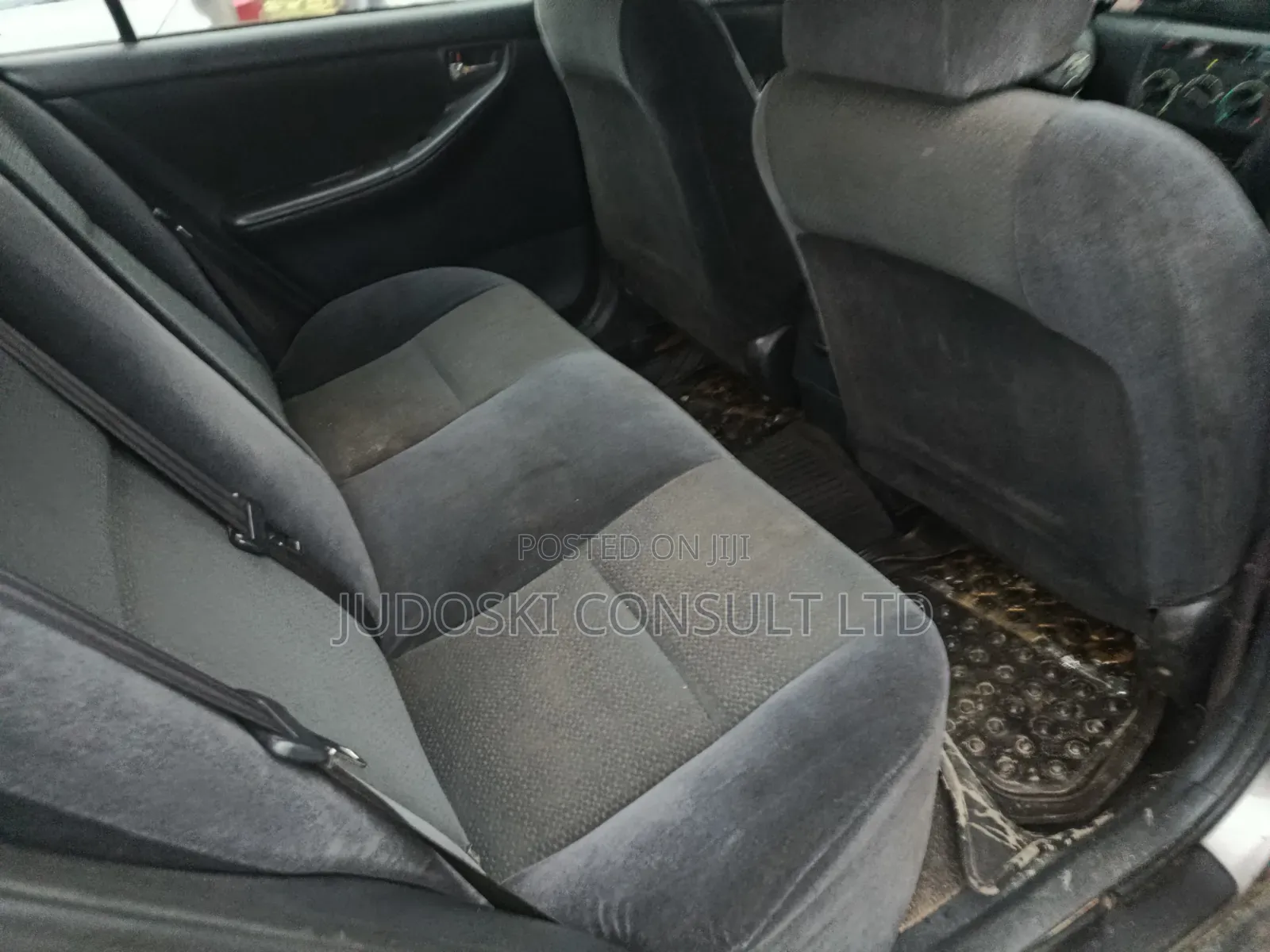 Toyota Corolla 2004 Gray