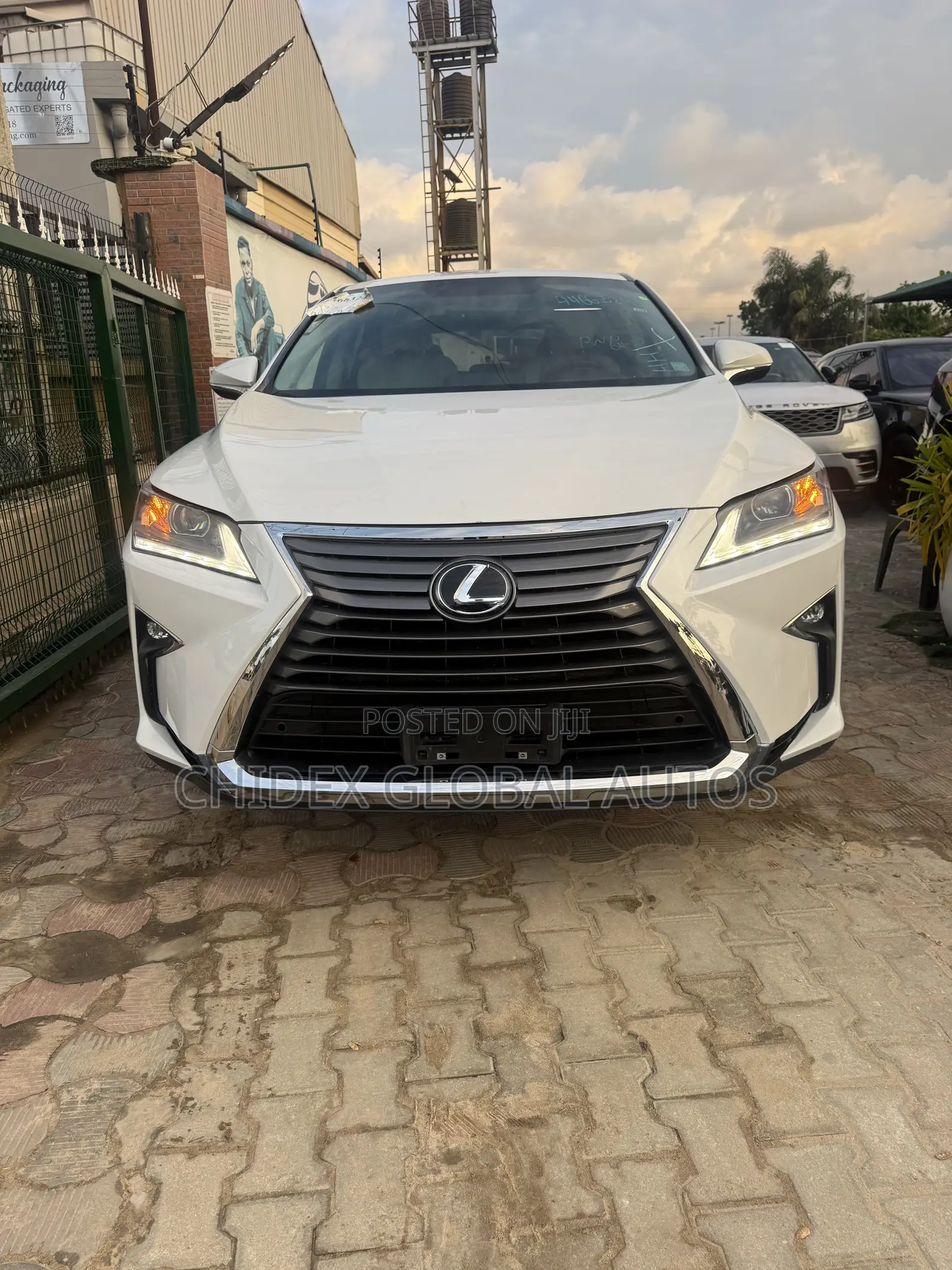 Lexus RX 350 FWD 2017 White