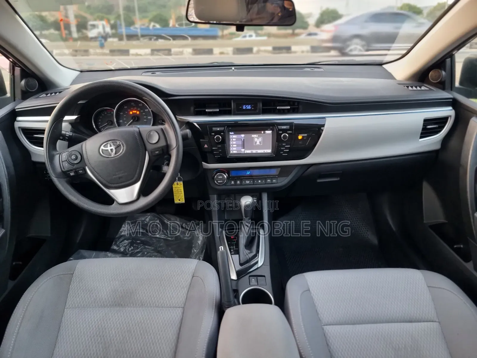 Toyota Corolla LE Eco 4dr Sedan (1.8L 4cyl CVT) 2016 Gray