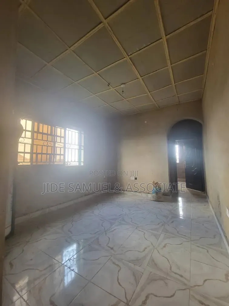 Furnished Mini Flat in Ayobo for rent