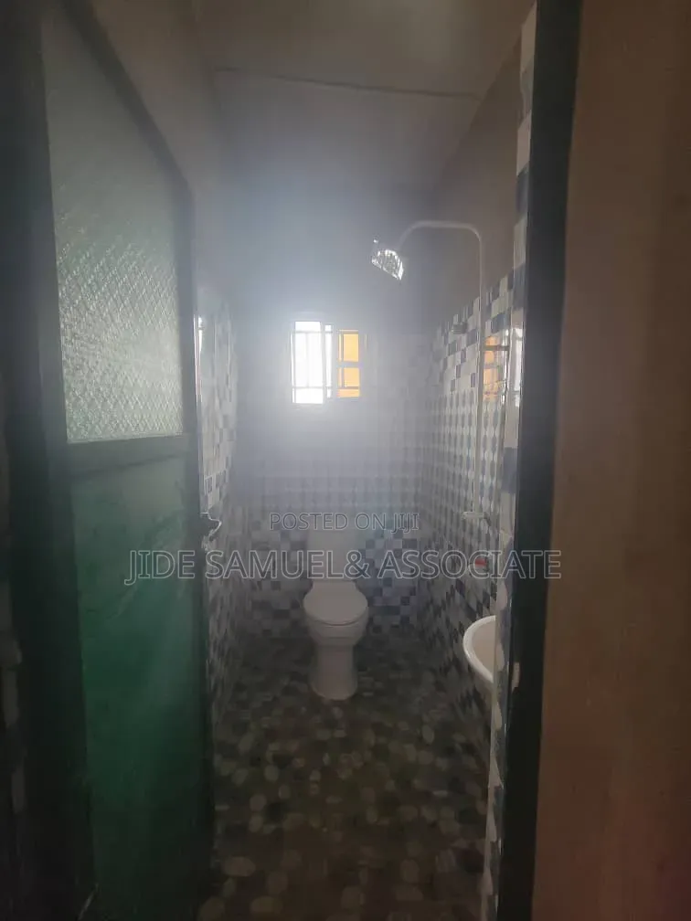 Furnished Mini Flat in Ayobo for rent
