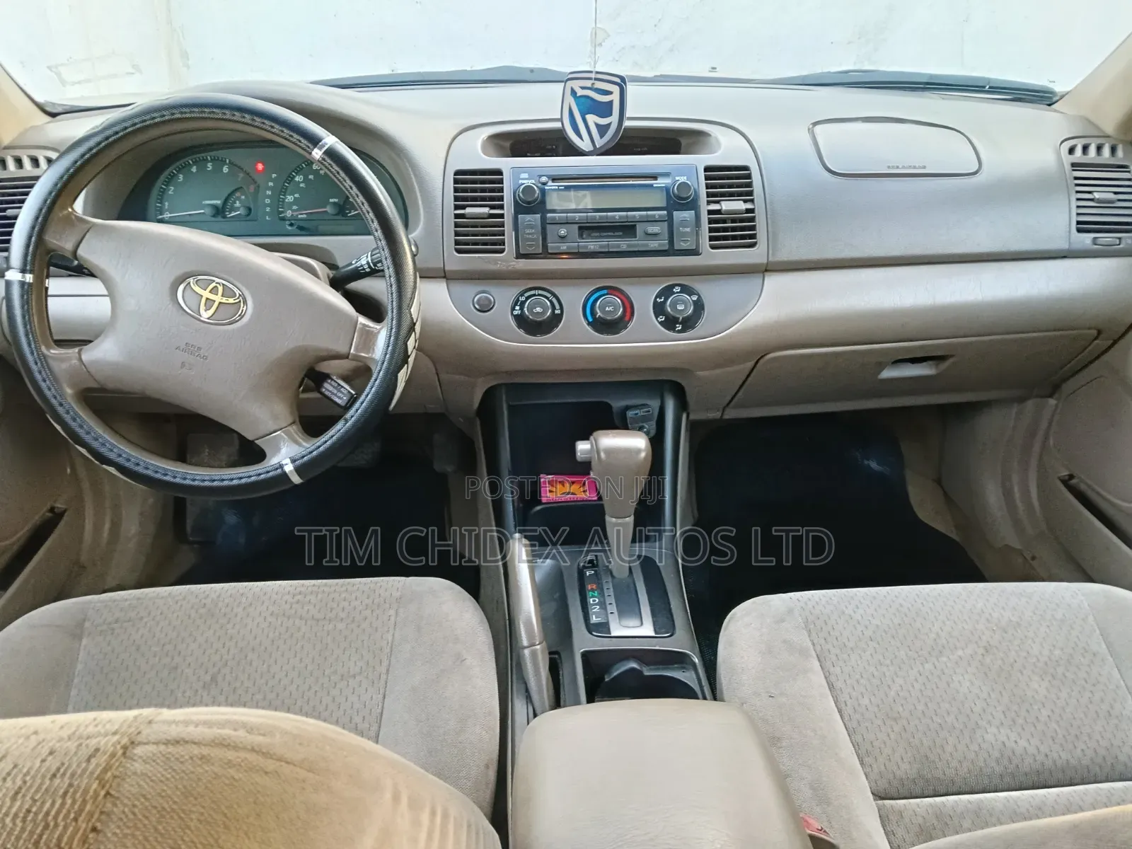 Toyota Camry 2004 Gold