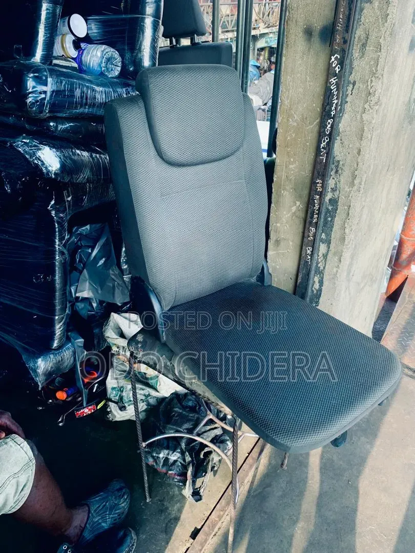 Center Seat Hiace