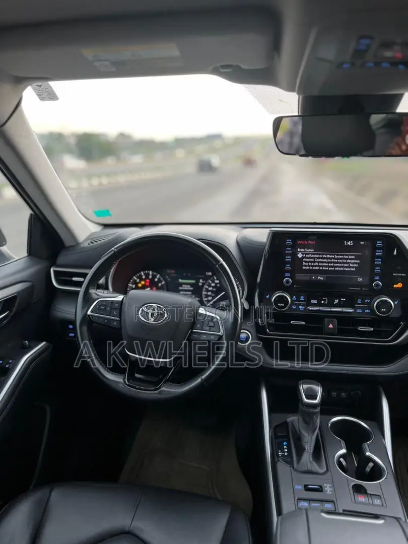 Toyota Highlander Limited AWD 2020 Gray