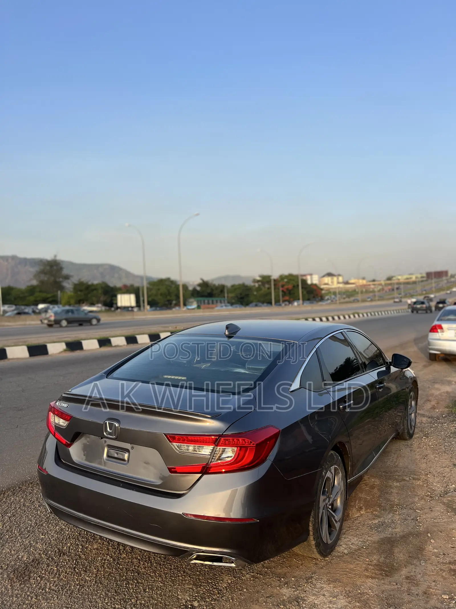 Honda Accord EX-L (1.5L 4cyl Turbo CVT) 2019 Gray