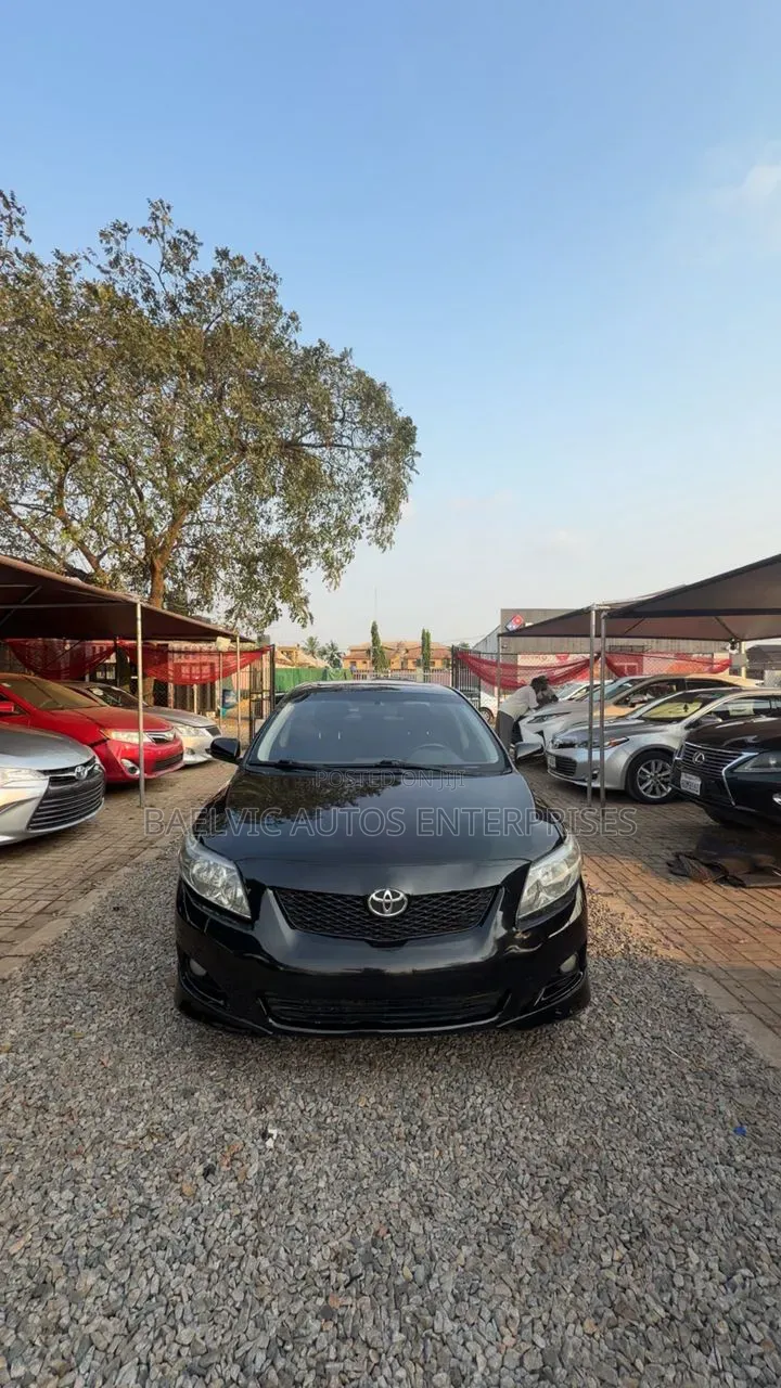 Toyota Corolla LE 4dr Sedan (1.8L 4cyl 4A) 2010 Black