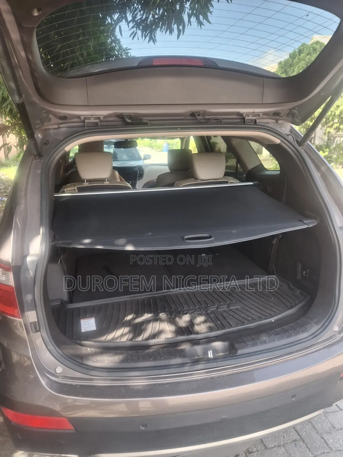 Hyundai Santa Fe Limited 4dr SUV AWD (3.3L 6cyl 6A) 2015 Brown