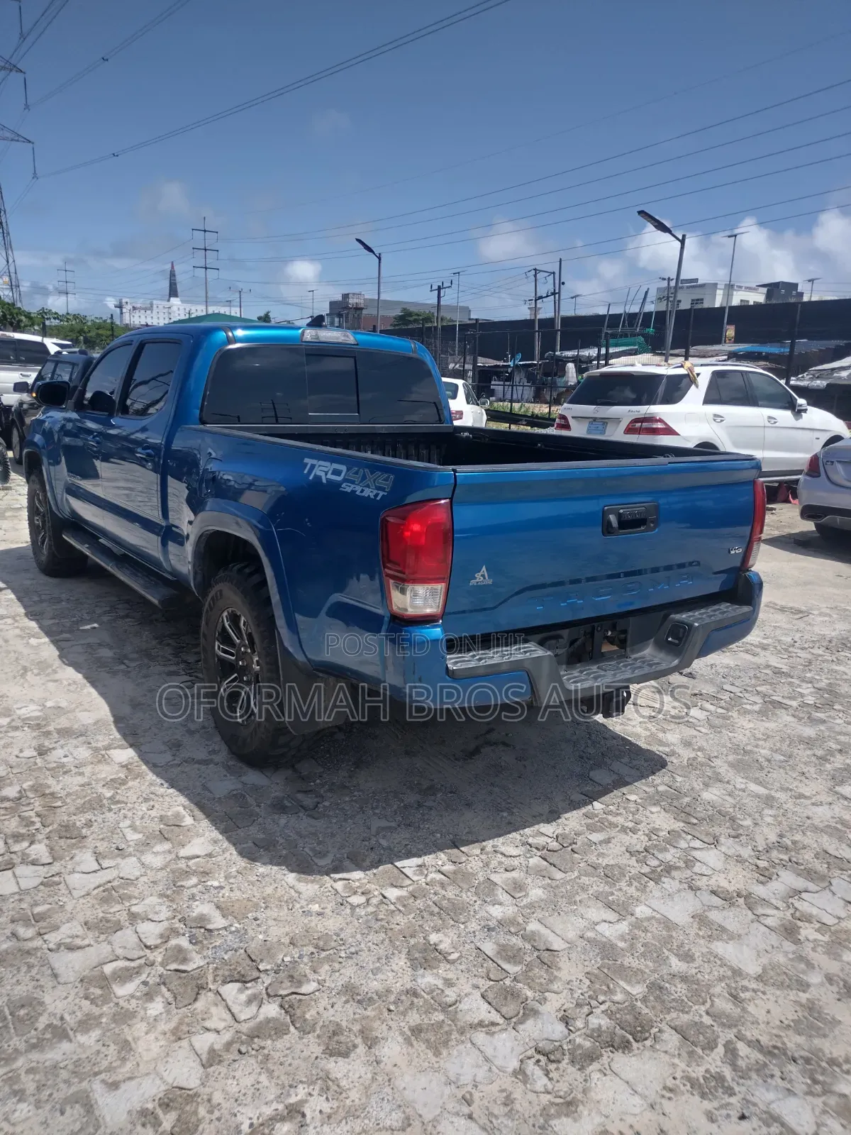 Toyota Tacoma 2018 Blue