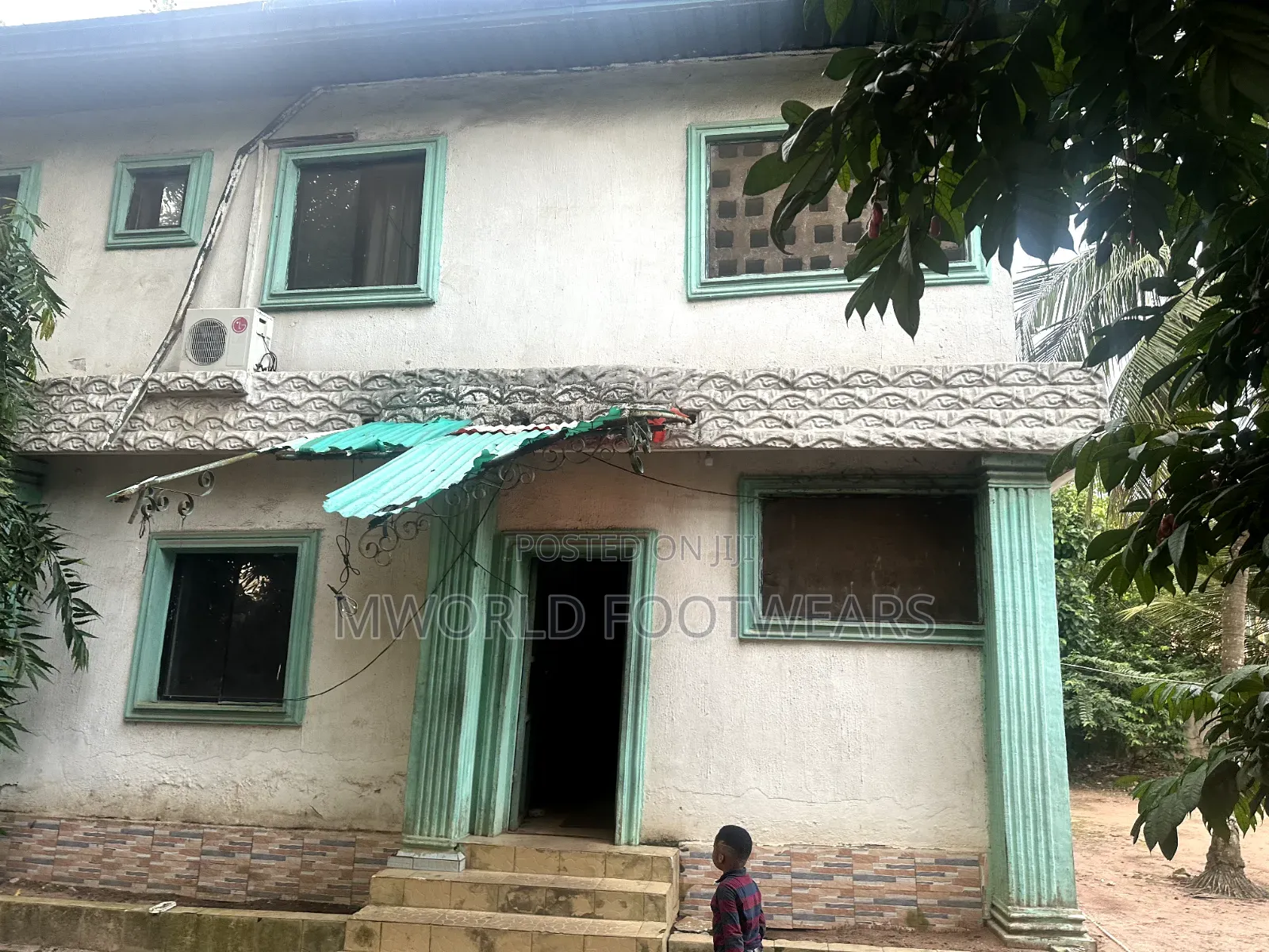 Furnished 20bdrm Chalet in Owerri for sale