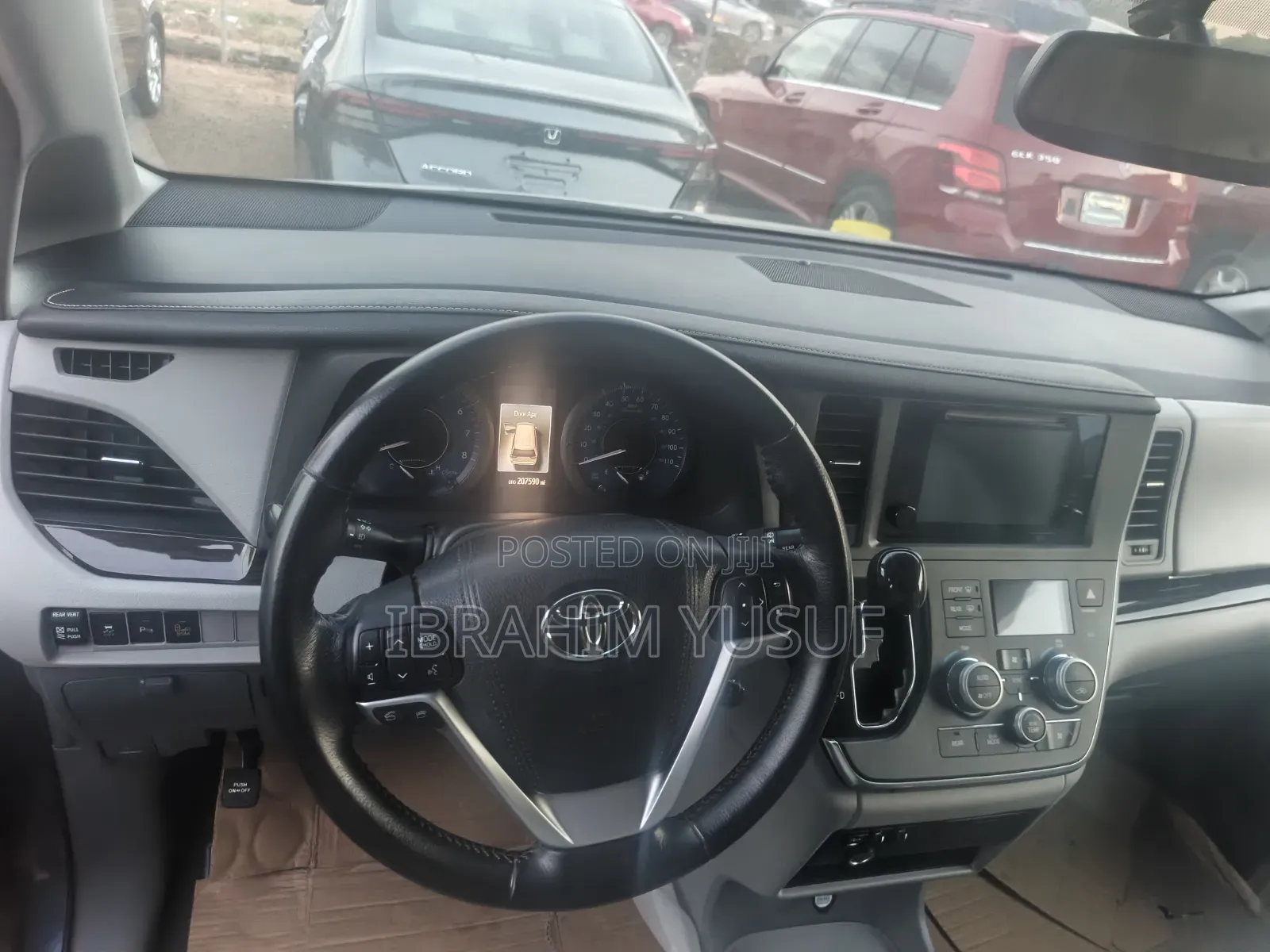 Toyota Sienna 2016 Blue