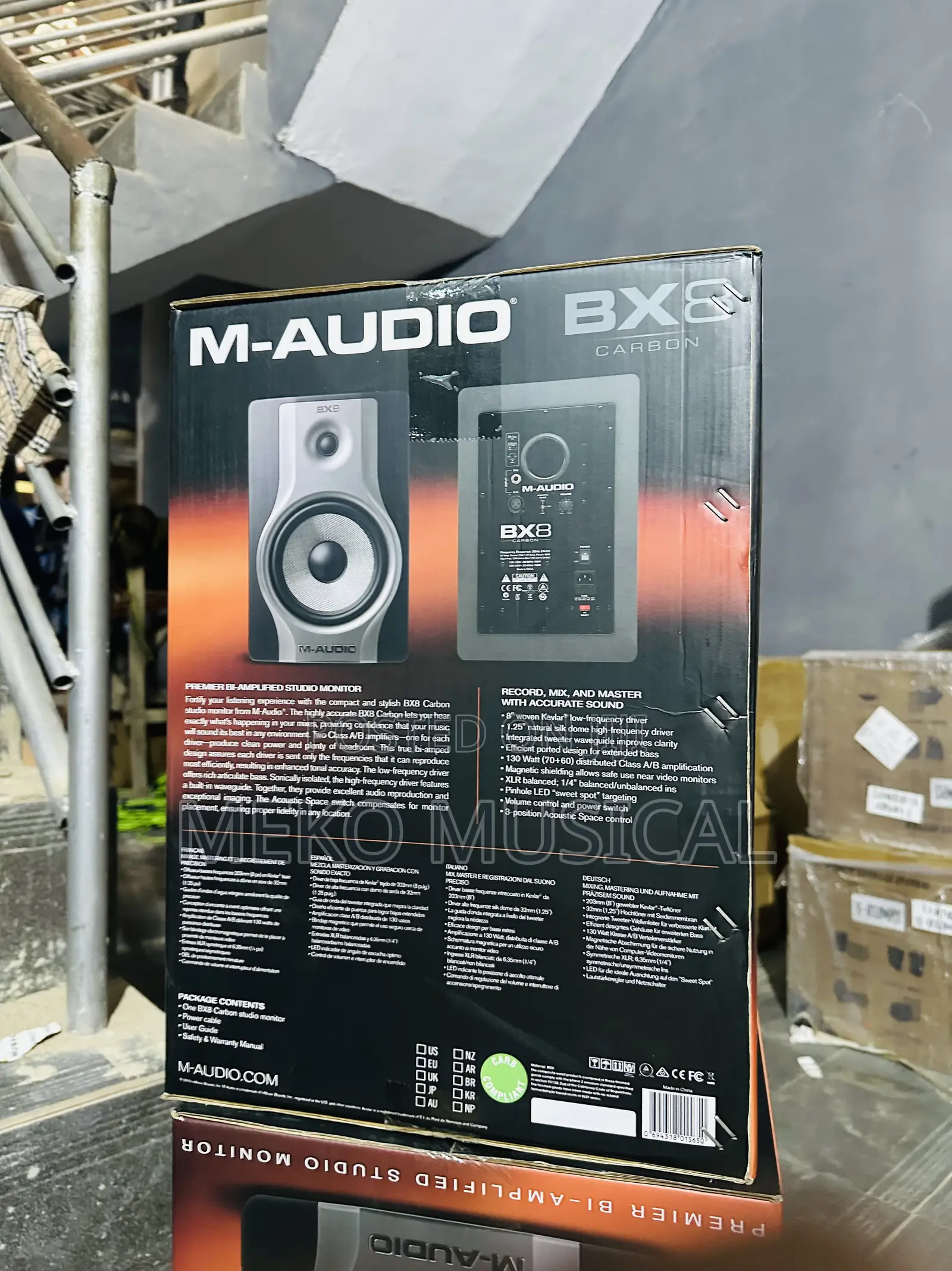 M-Audio Bx8 Carbon Studio Monitor Speaker