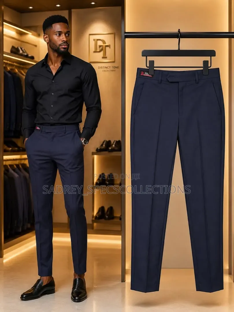 Chino's Material Pens Trousers to Cooperate Wears
