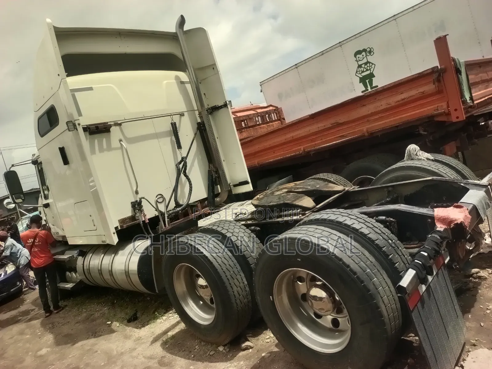 Mack Pinnacle Cxu613 2016 Sleeper Tractor Head 10 Tyres