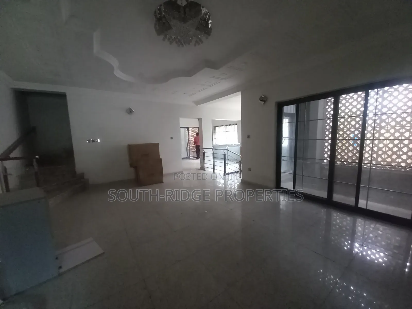 10bdrm Duplex in Zone B for sale