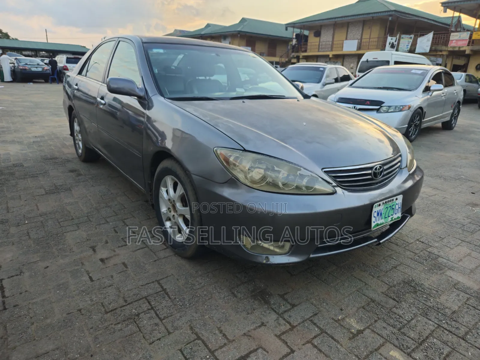 Toyota Camry 2005 Gray