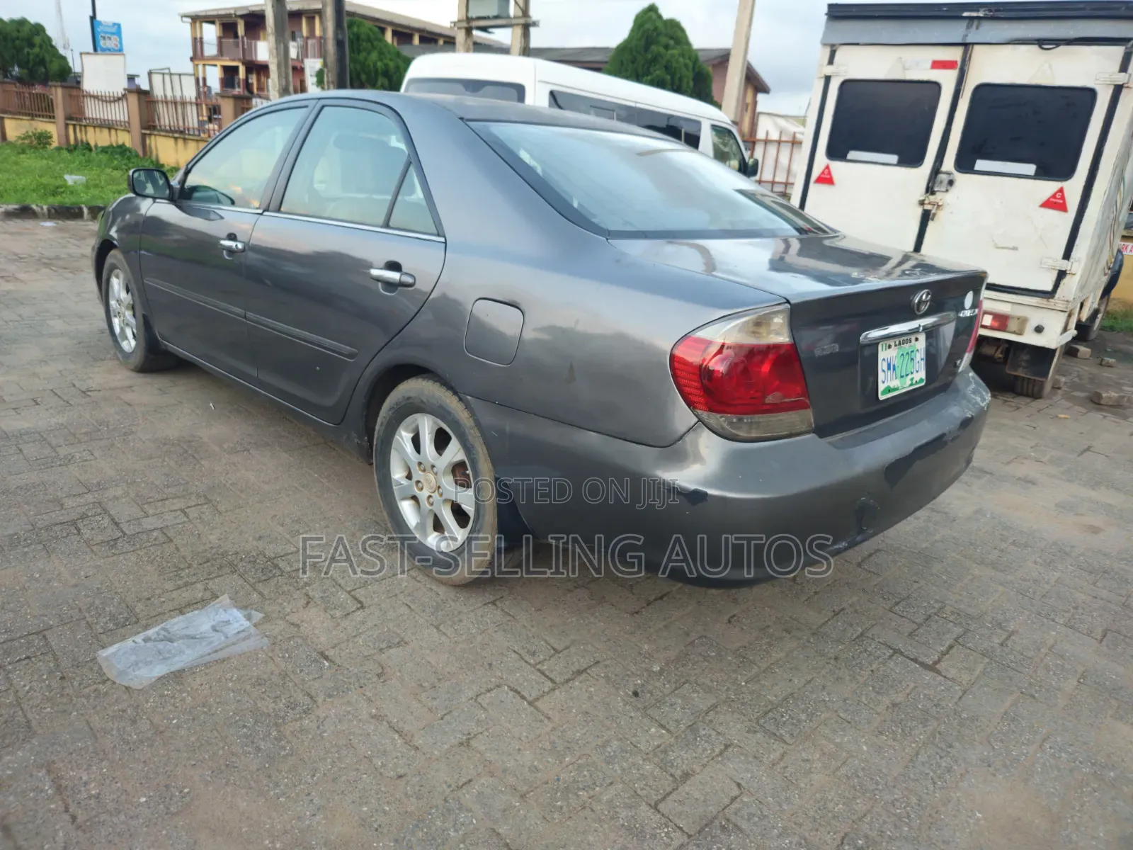 Toyota Camry 2005 Gray