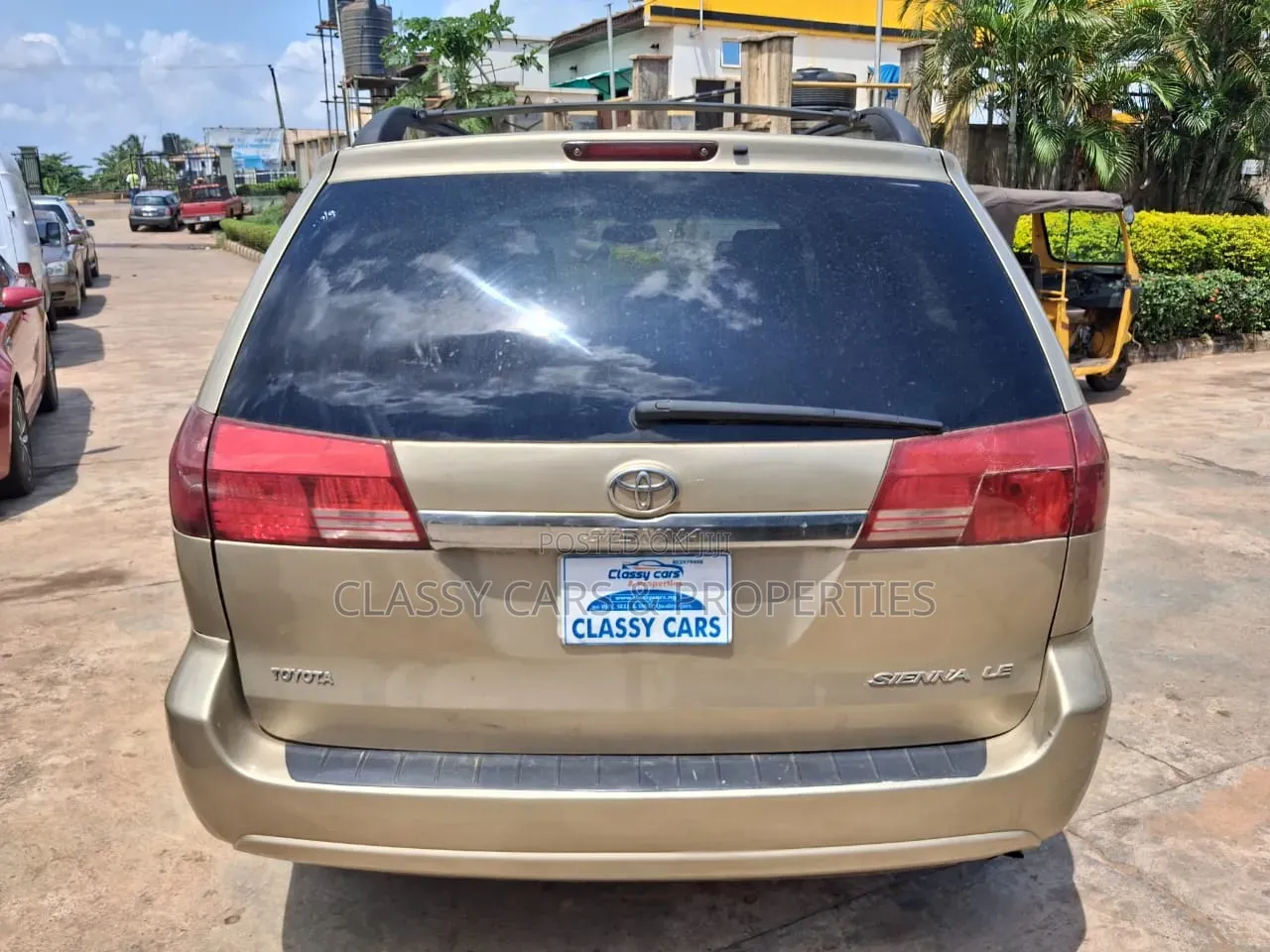 Toyota Sienna 2005 Gold