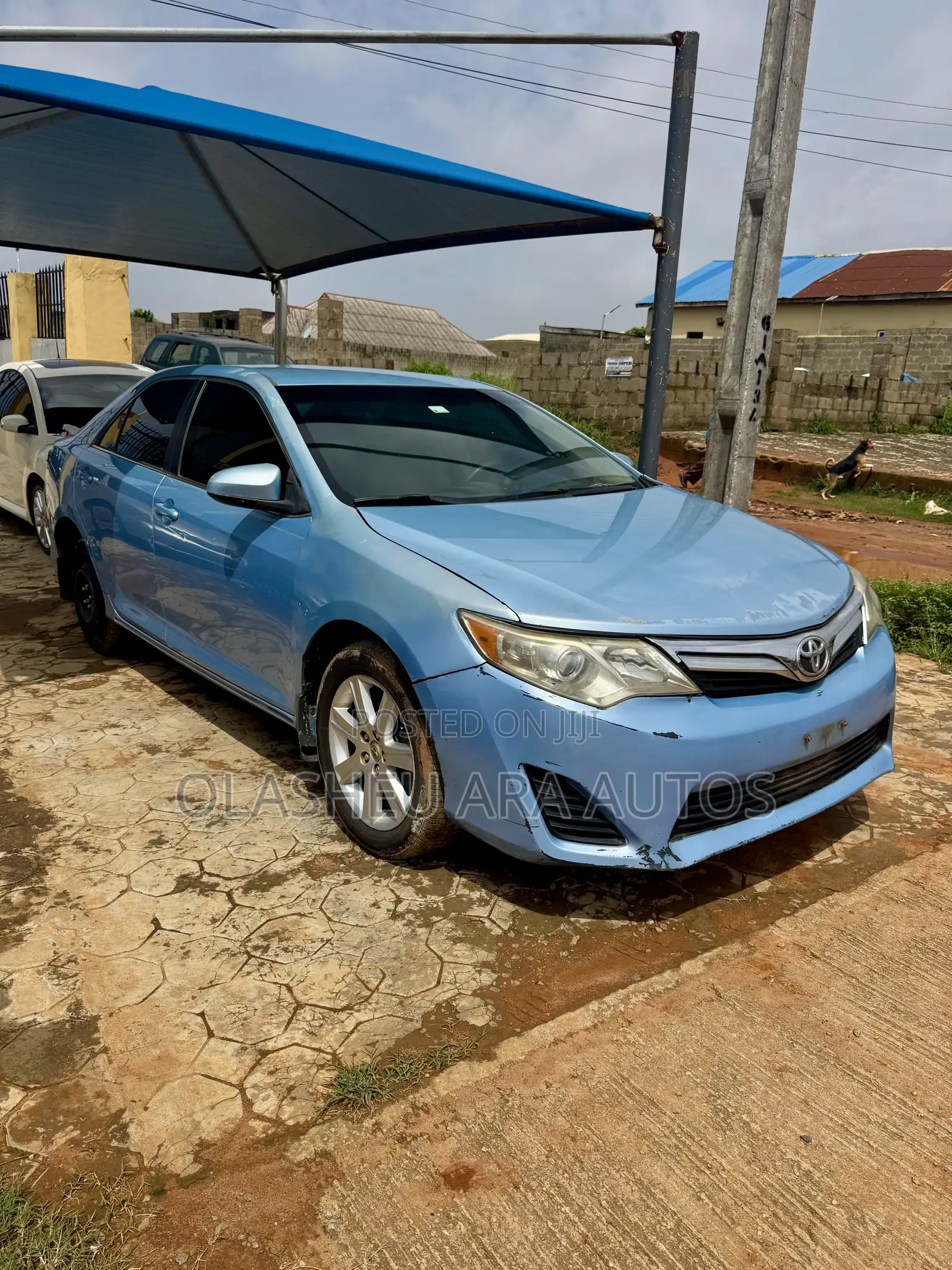 Toyota Camry LE 4dr Sedan (2.5L 4cyl 6A) 2012 Blue