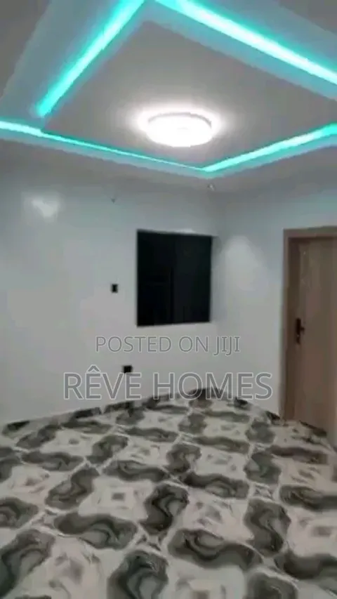 2bdrm Block of Flats in Medina for rent