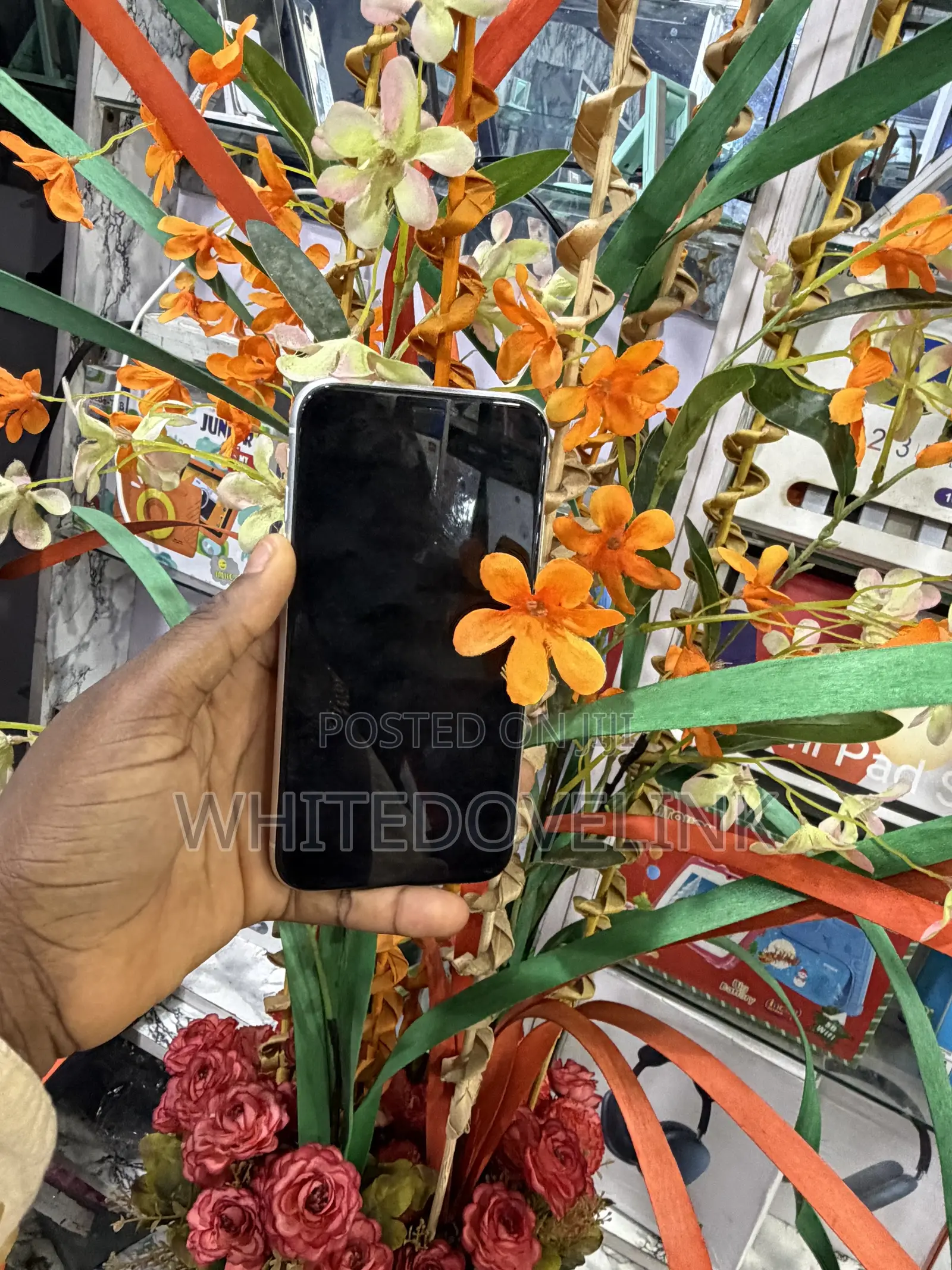 Apple iPhone XR 64 GB White