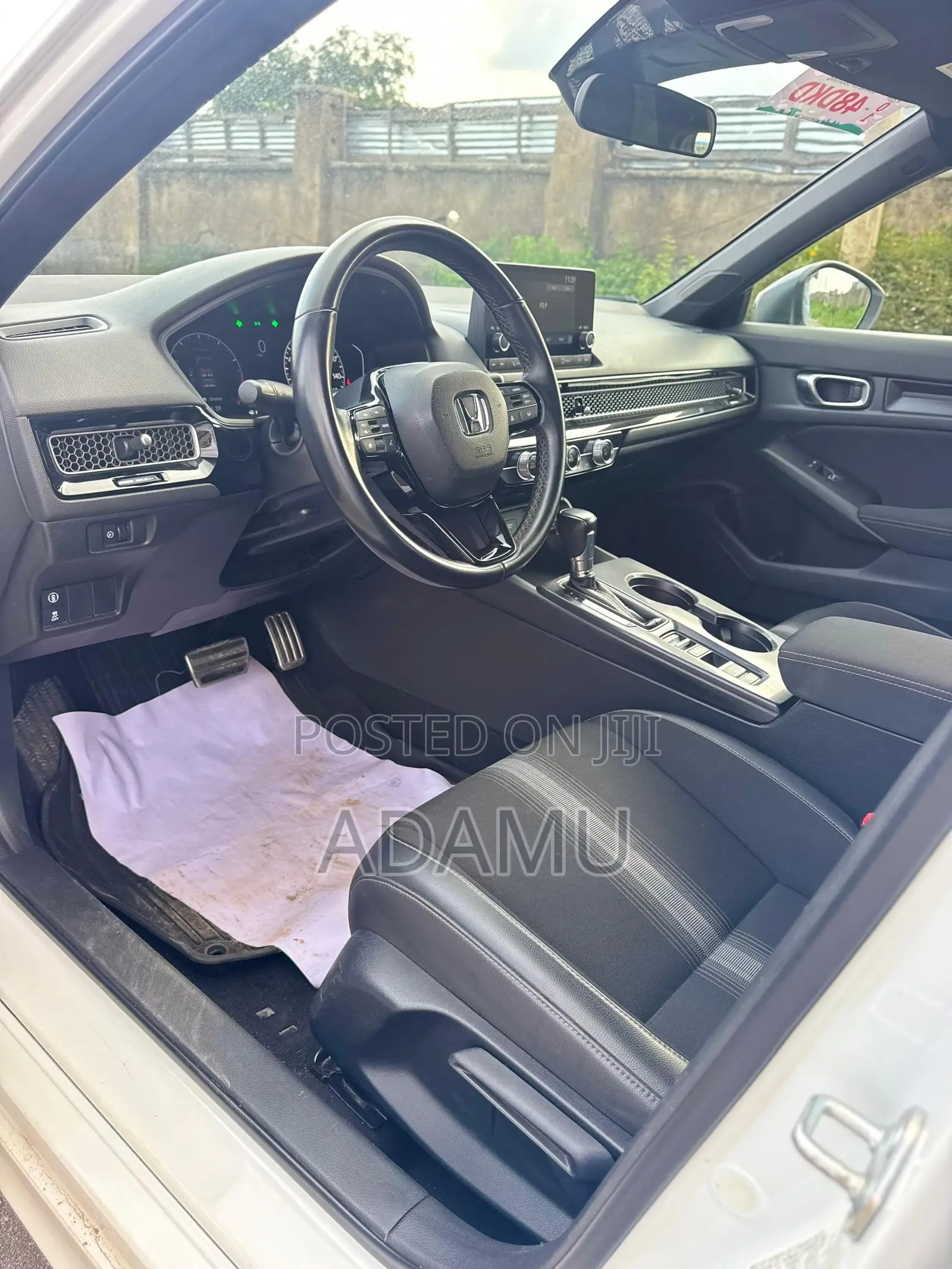 Honda Civic 2023 White