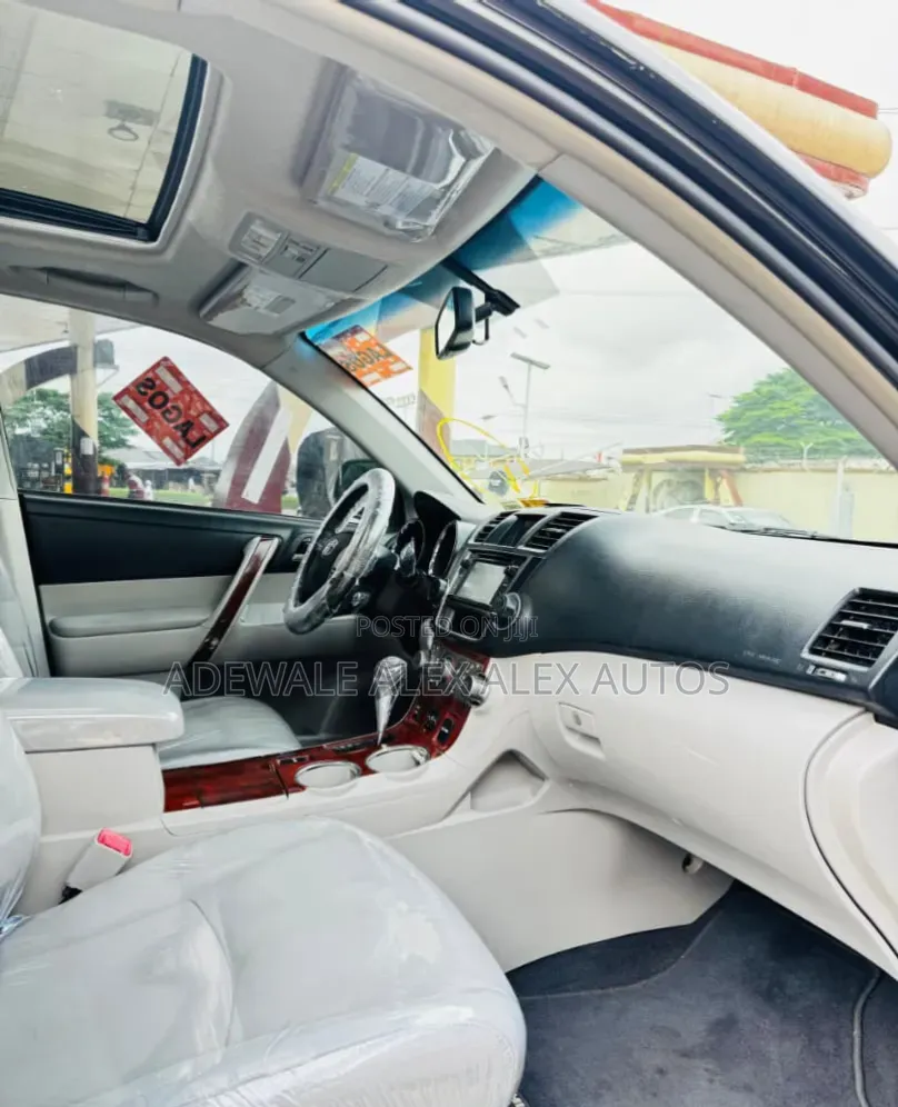 Toyota Highlander 2013 Black