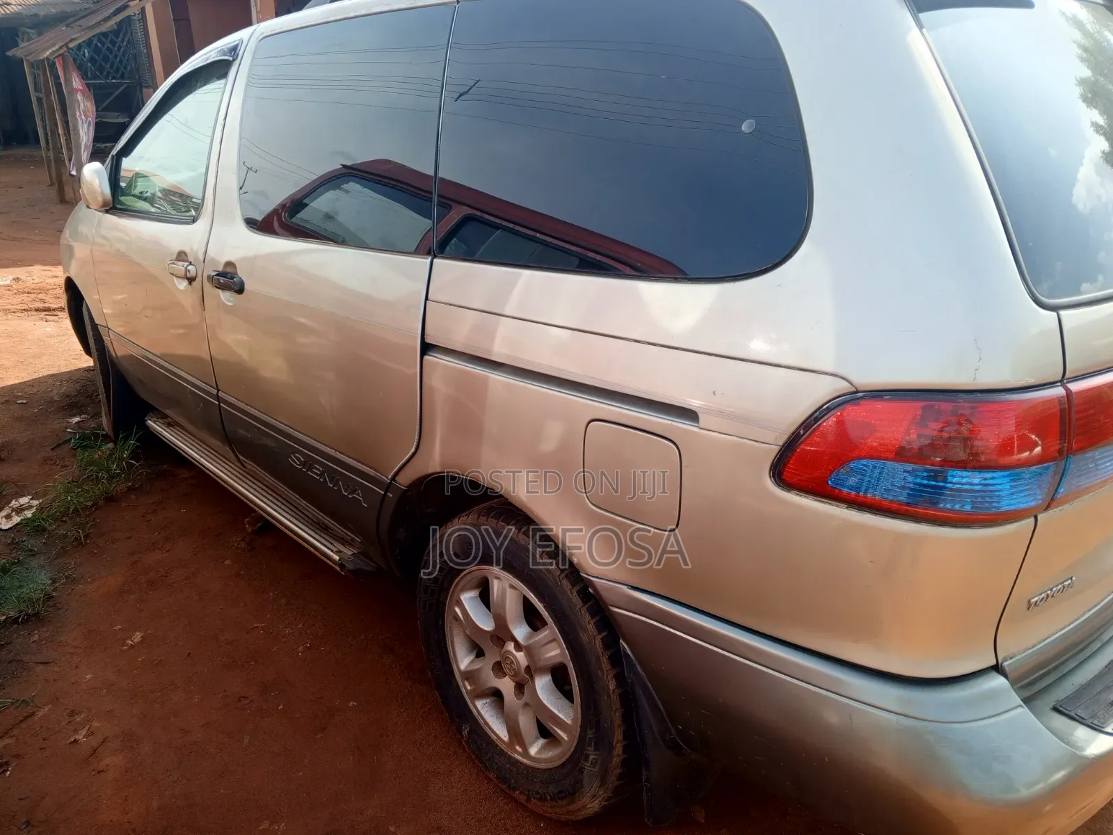 Toyota Sienna 2002 Gold