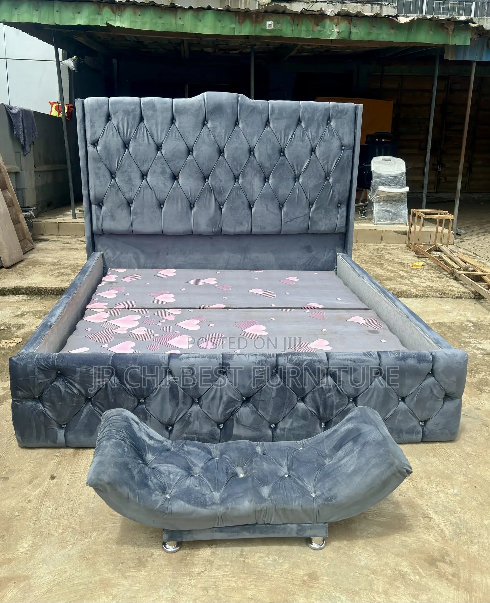 Inexpensive Living Room 6 by 6 Tufted Padded Bedframe