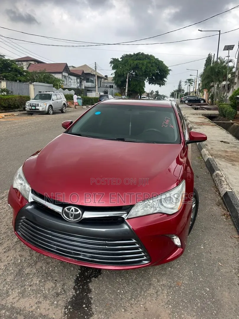 Toyota Camry 2015 Red