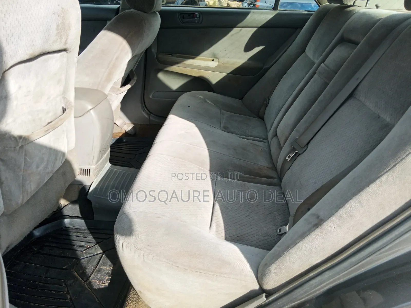 Toyota Camry LE 4dr Sedan (2.4L 4cyl 4A) 2004 Gray