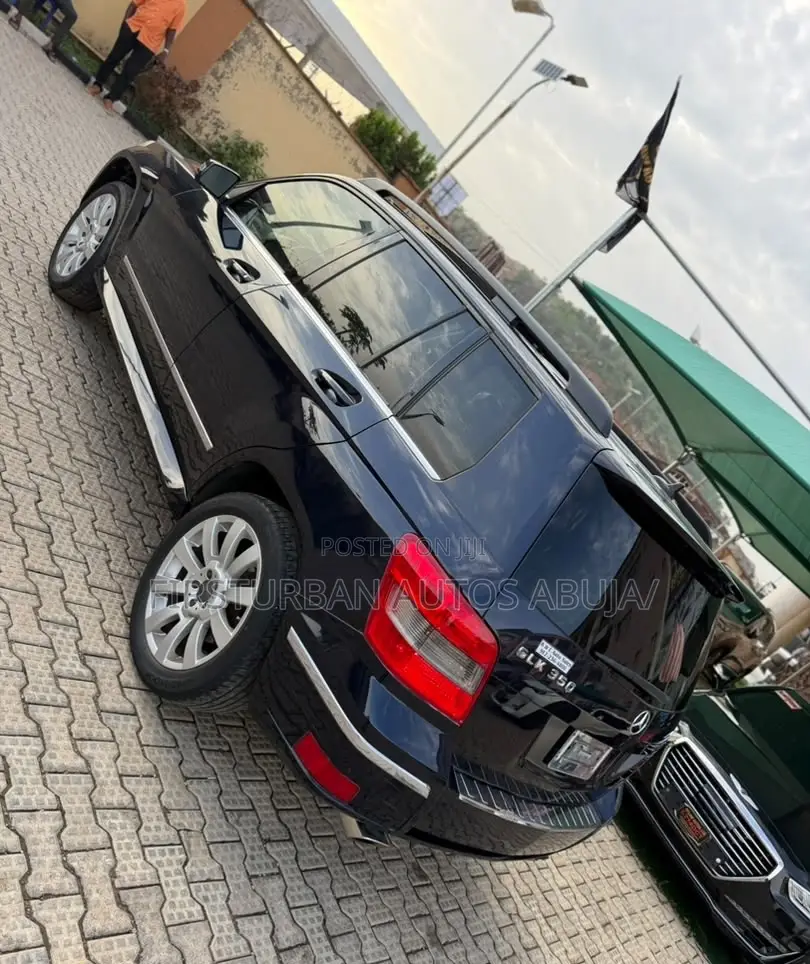 Mercedes-Benz GLK-Class 350 4MATIC 2010 Black