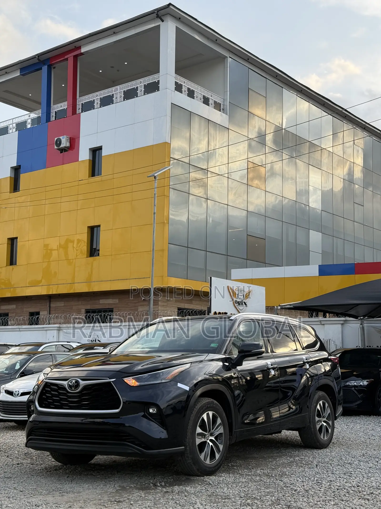 Toyota Highlander XLE 2021 Black
