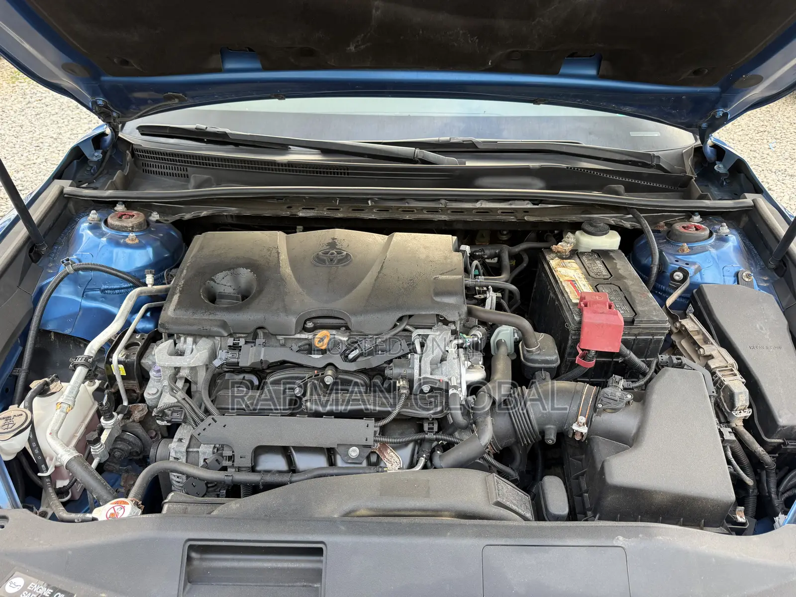 Toyota Camry SE FWD (2.5L 4cyl 8AM) 2018 Blue