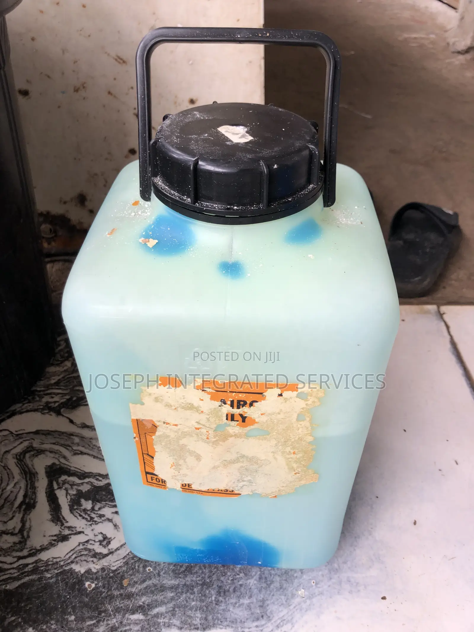 10 Kg Container of Antox 71 E Plus, an Industrial Pickling Paste