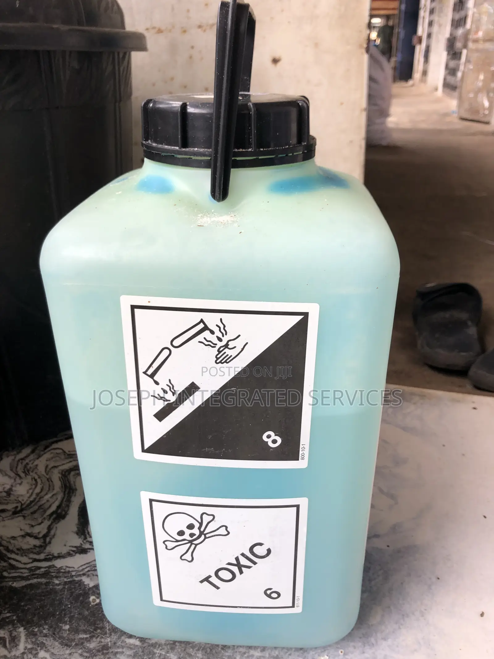 10 Kg Container of Antox 71 E Plus, an Industrial Pickling Paste