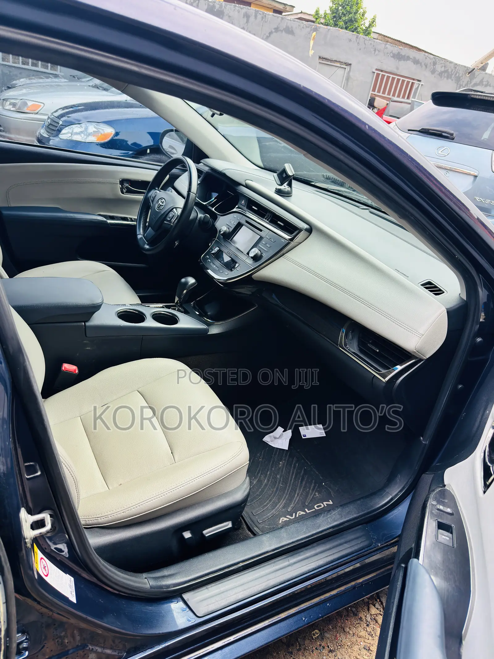 Toyota Avalon XLE 4dr Sedan (3.5L 6cyl 6A) 2014 Blue