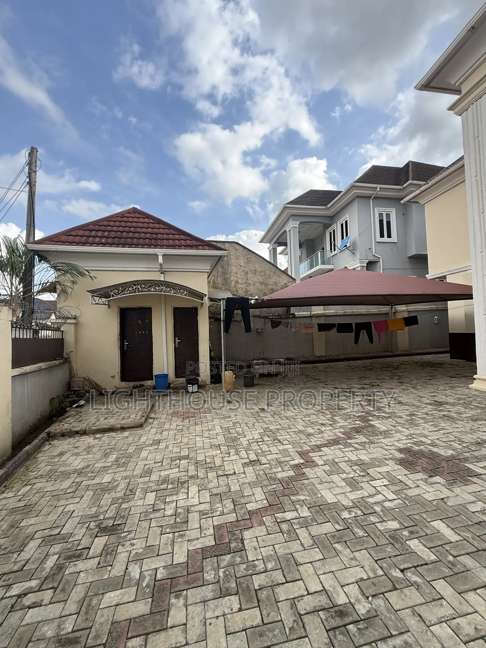 5bdrm House in Dawaki for sale