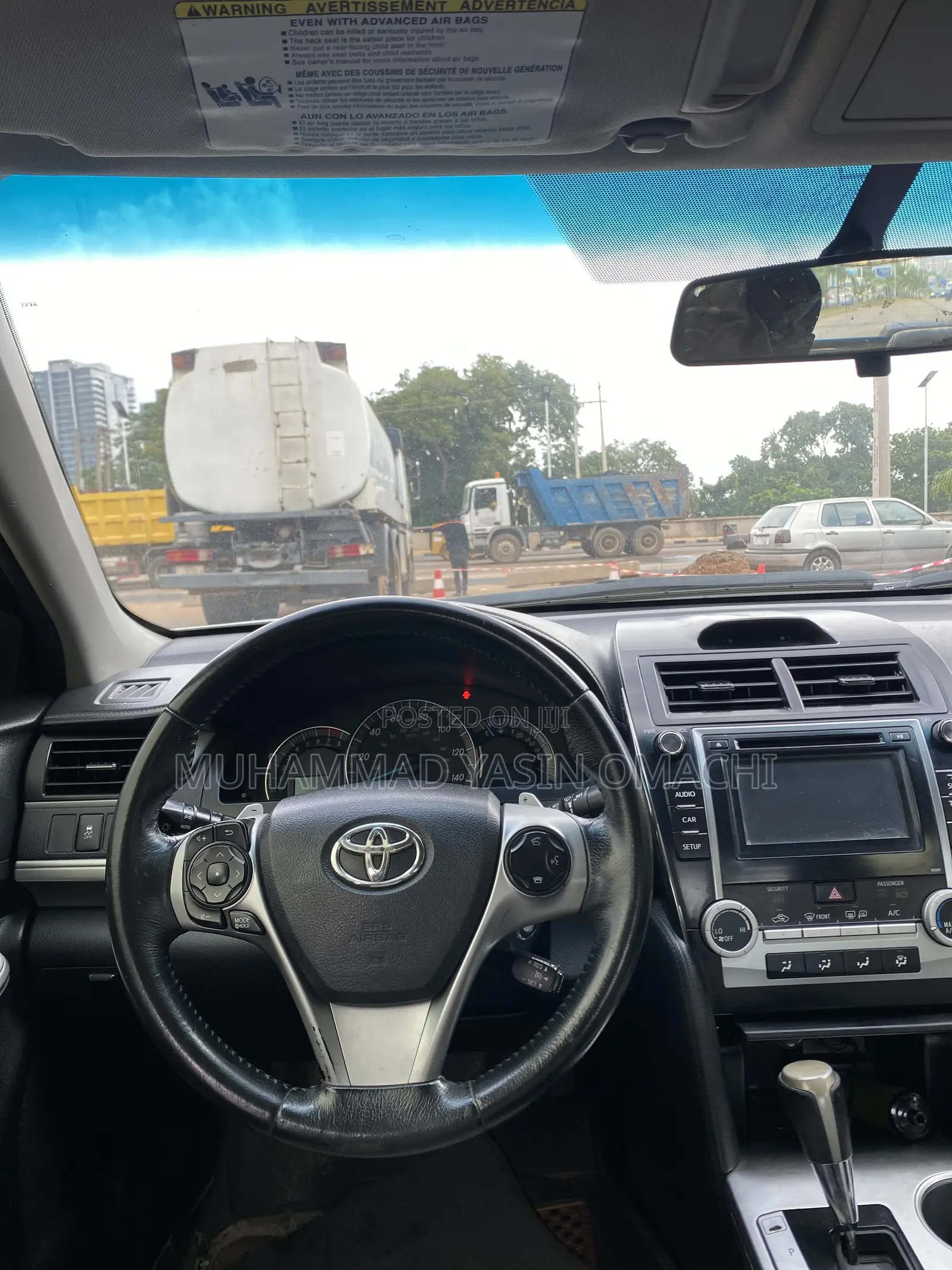 Toyota Camry SE 4dr Sedan (2.5L 4cyl 6A) 2015 White