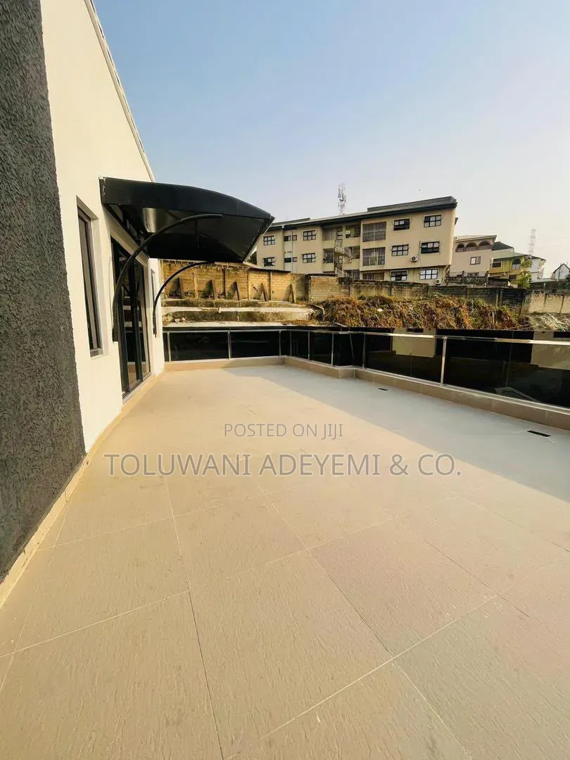 Exclusive 4 Bedroom Detached House With Bq in a Secured Estate