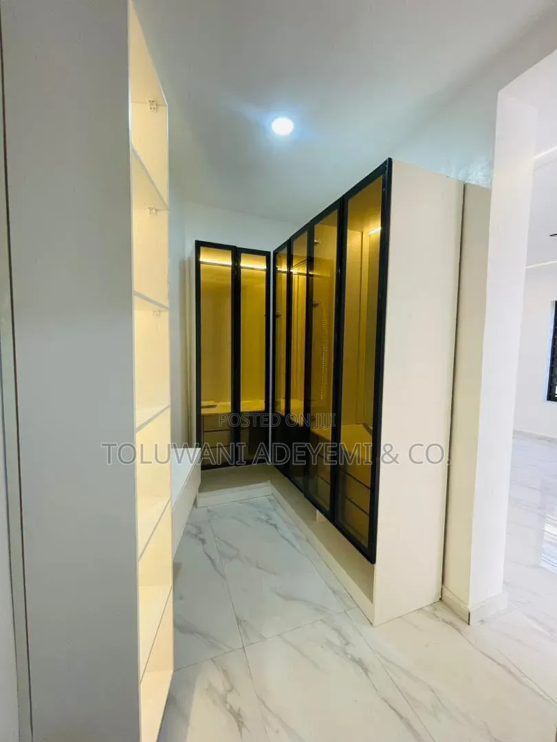 Exclusive 4 Bedroom Detached House With Bq in a Secured Estate