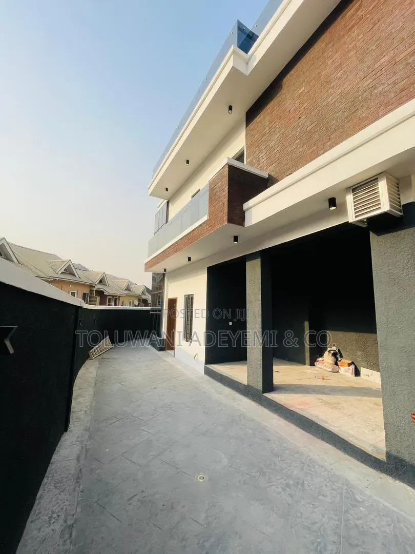 Exclusive 4 Bedroom Detached House With Bq in a Secured Estate