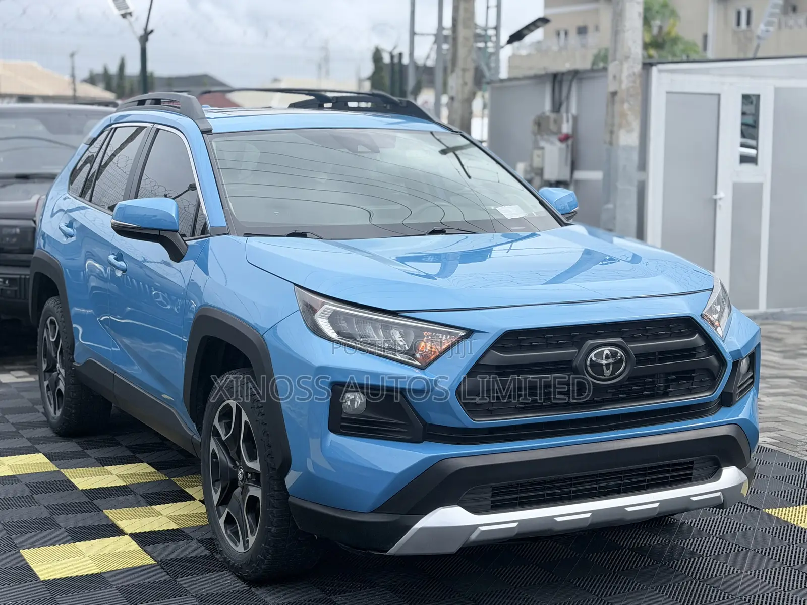 Toyota RAV4 Adventure 2019 Blue
