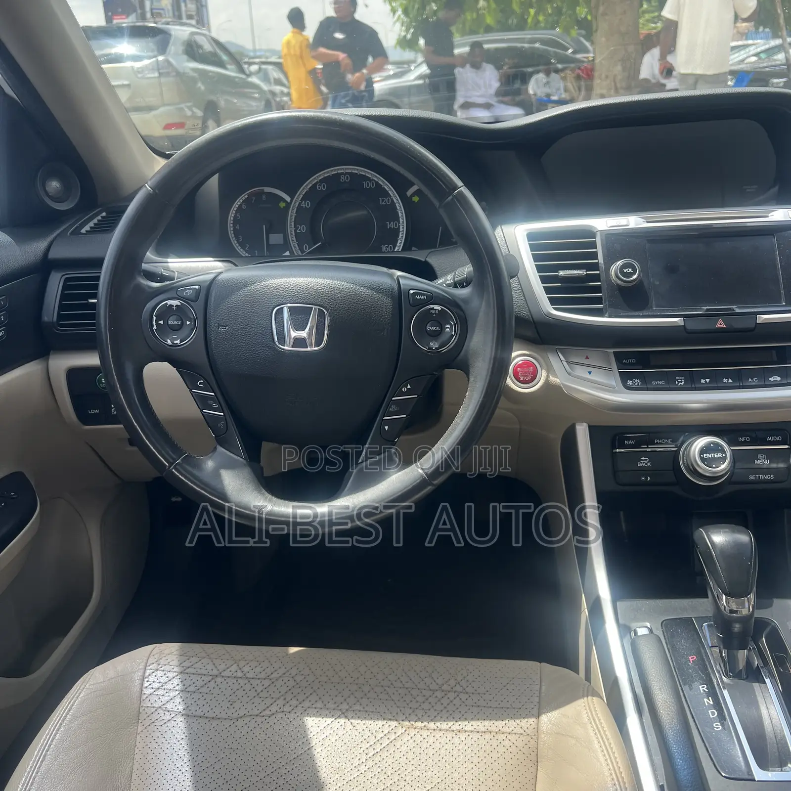 Honda Accord Touring 4dr Sedan FWD (3.5L 6cyl 6A) 2013 White