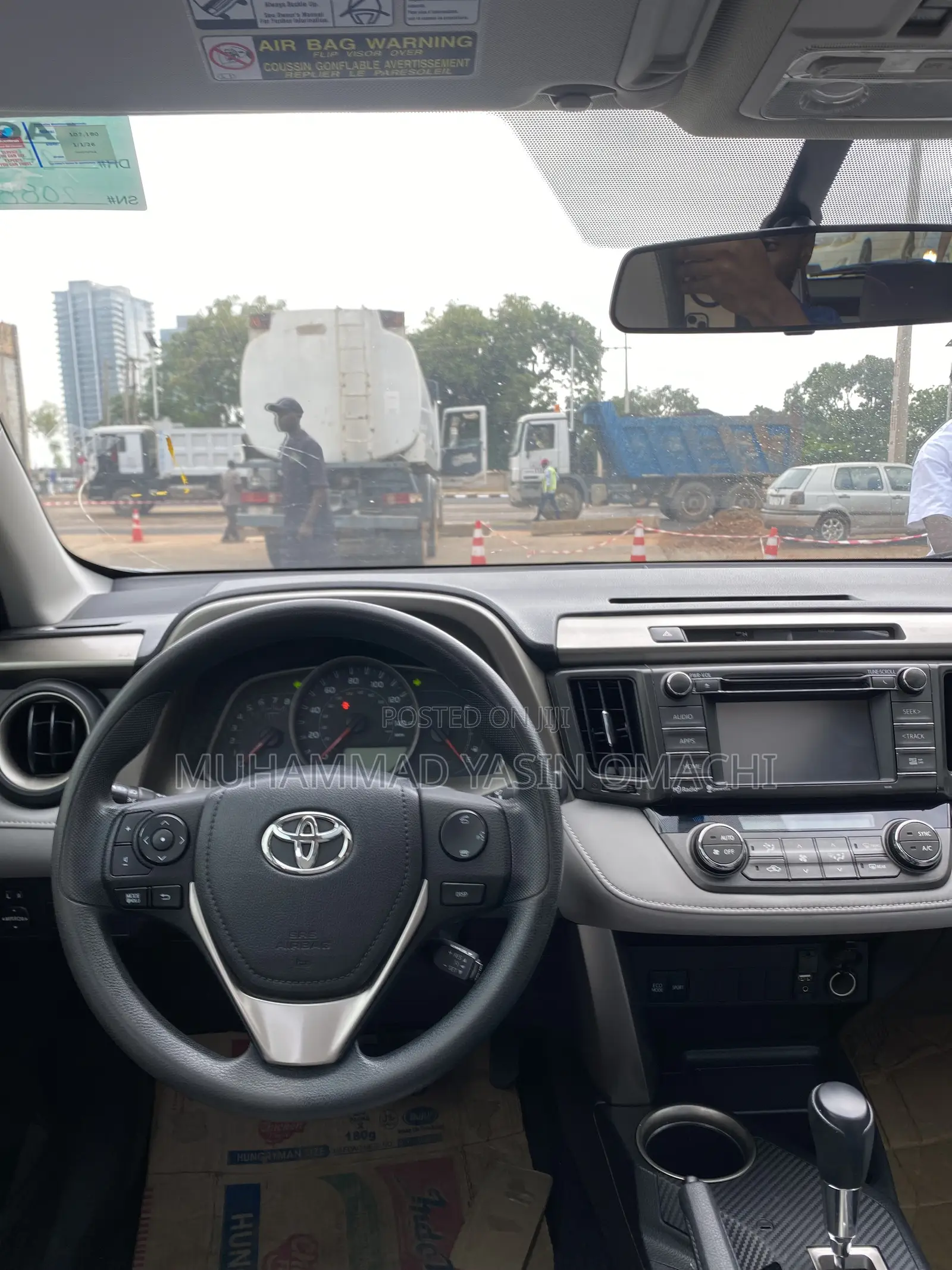 Toyota RAV4 Limited AWD (2.5L 4cyl 6A) 2017 Silver