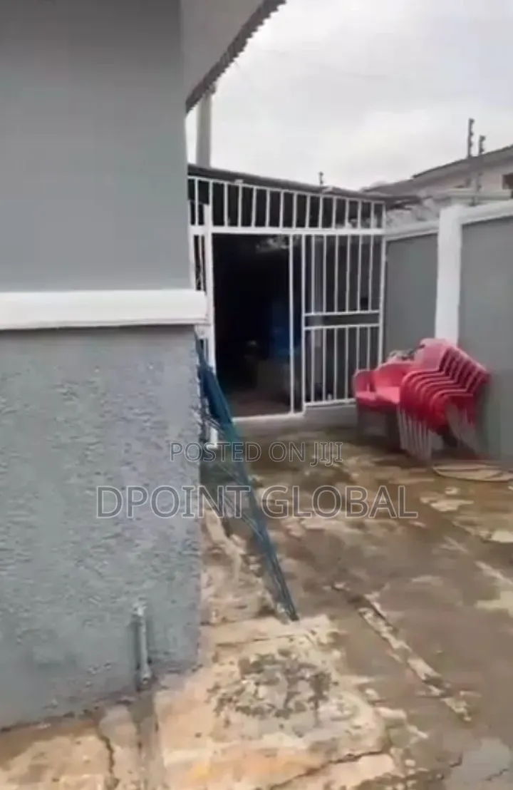 4bdrm Bungalow in Not Estate, Ipaja / Ipaja for sale