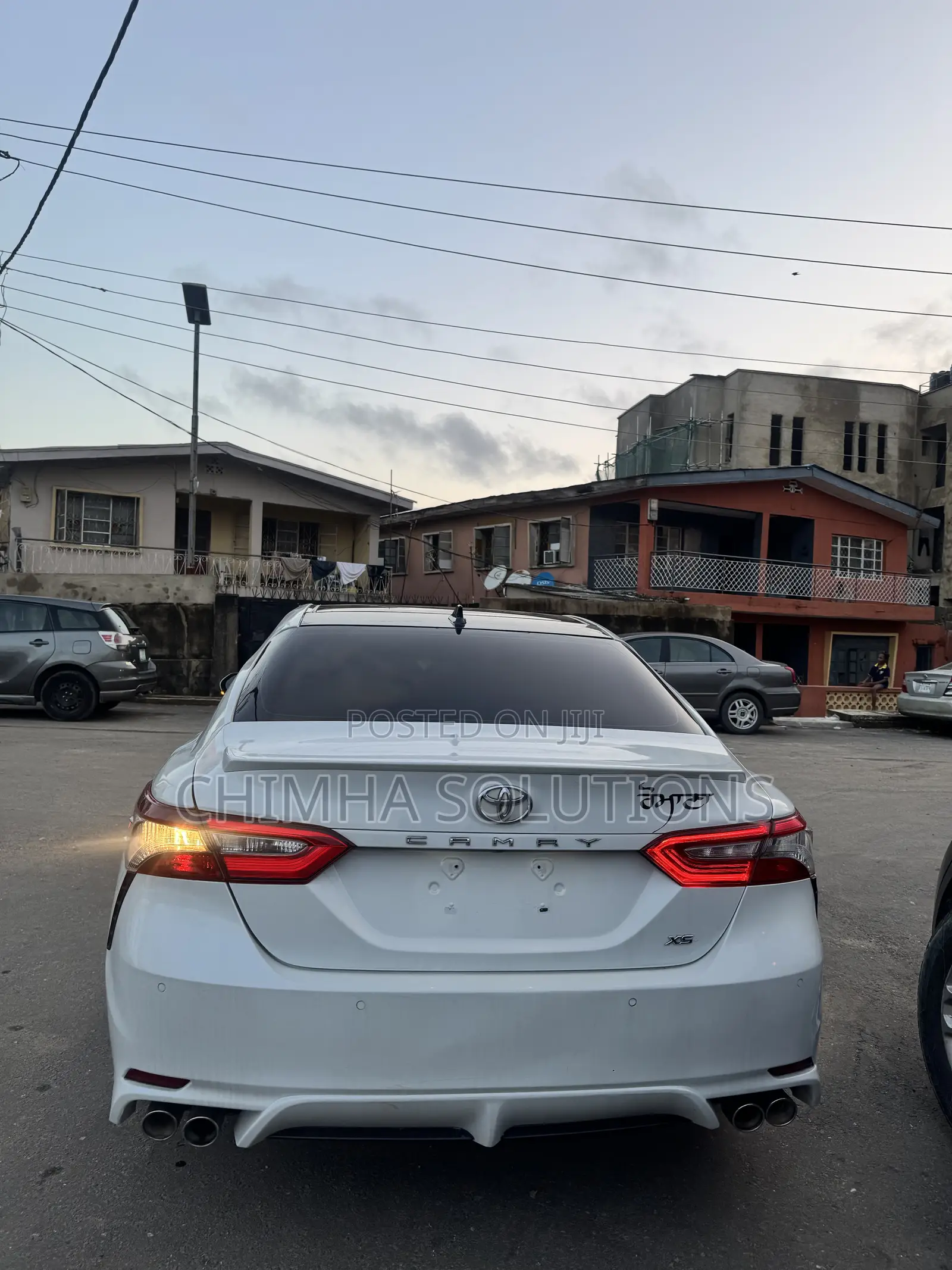 Toyota Camry 2019 White