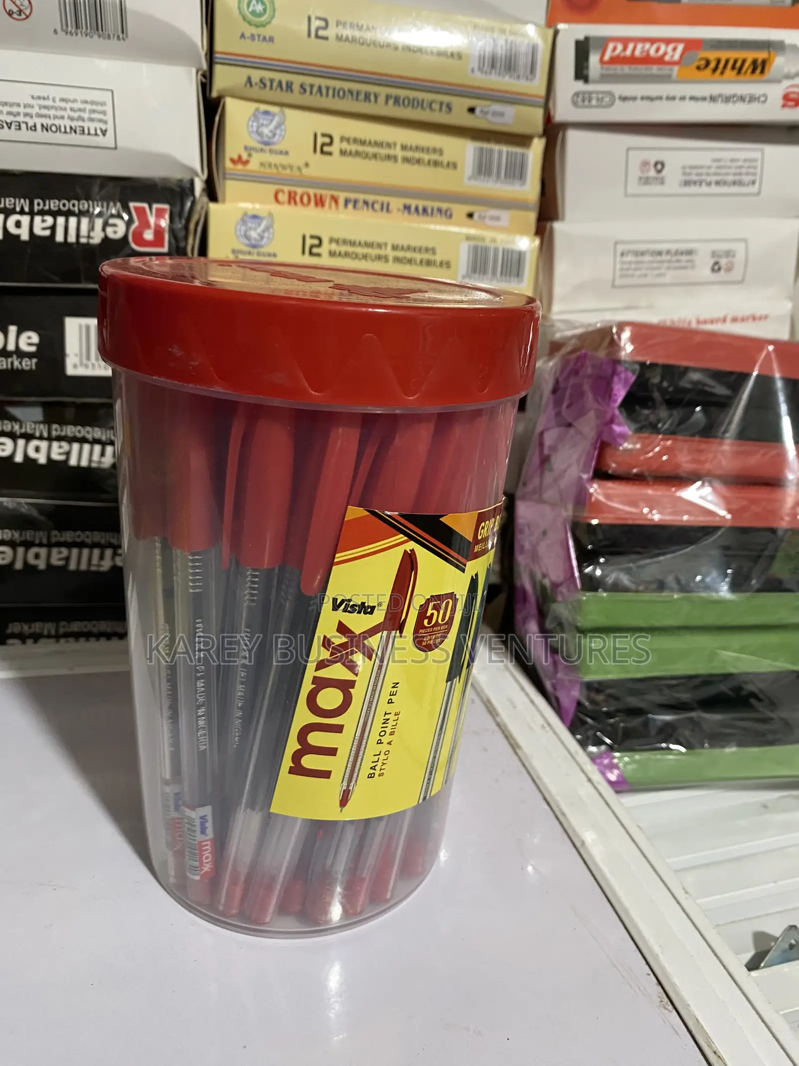 Student Pens of Different Color With Long Lasting Ink and High Quality